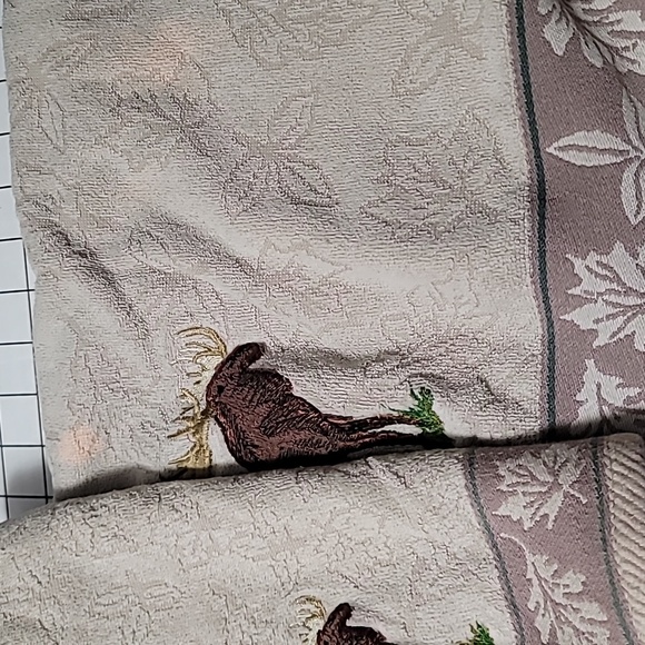 Moose Towels (x2), 1 Hand Towel,  and 1 Wash Cloth - Preloved - Picture 5 of 15